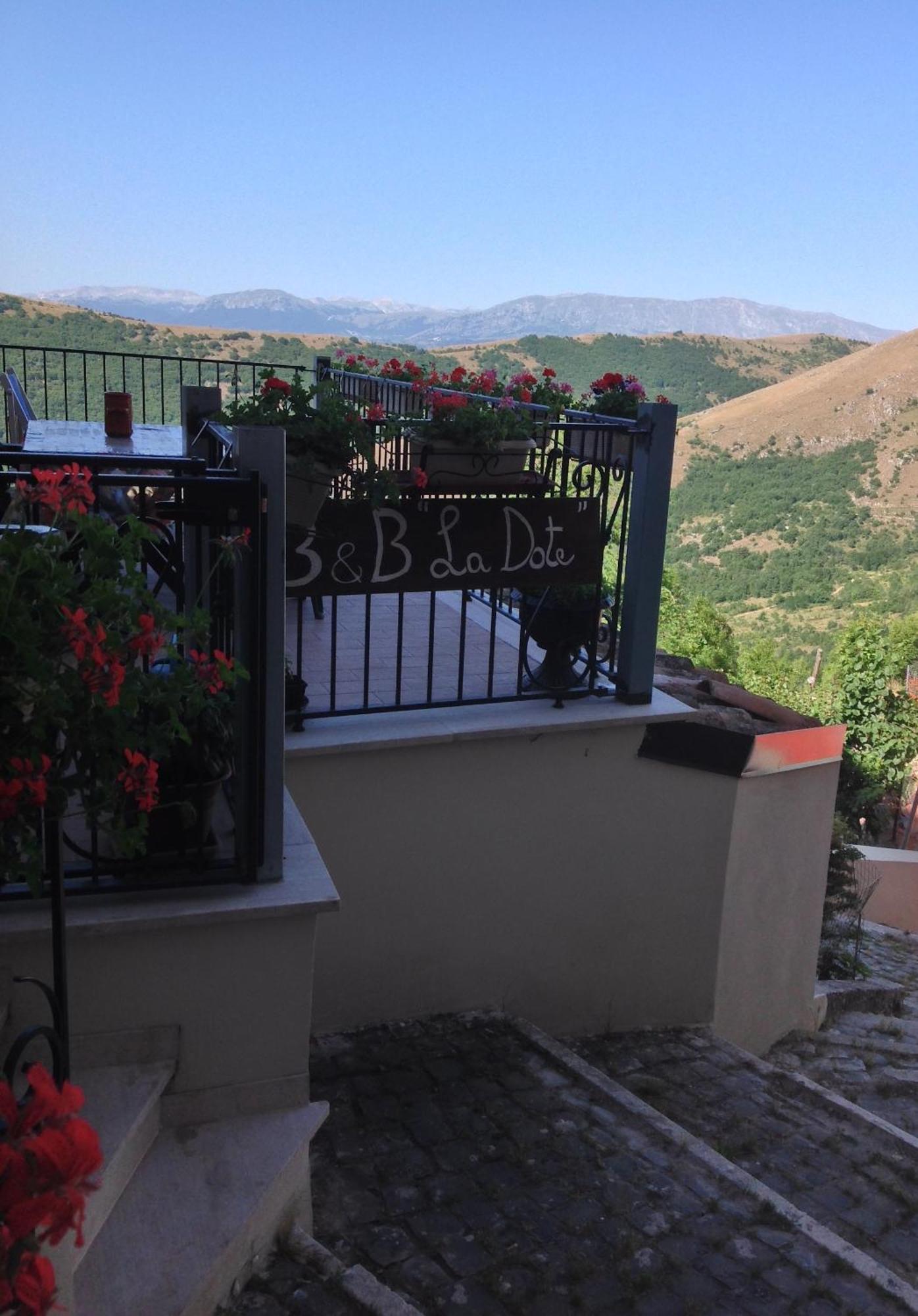 La Dote Bed & Breakfast Santo Stefano Di Sessanio Dış mekan fotoğraf